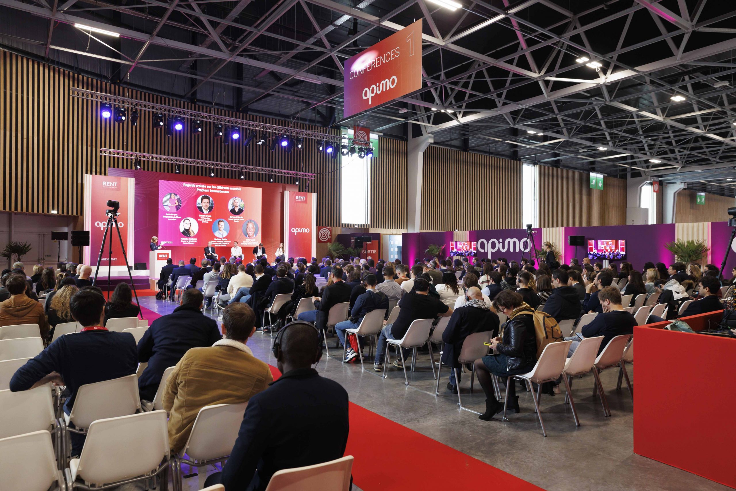 Conférence professionnelle au salon Rent à Paris géré par l'outil de gestion événementielle Planexpo